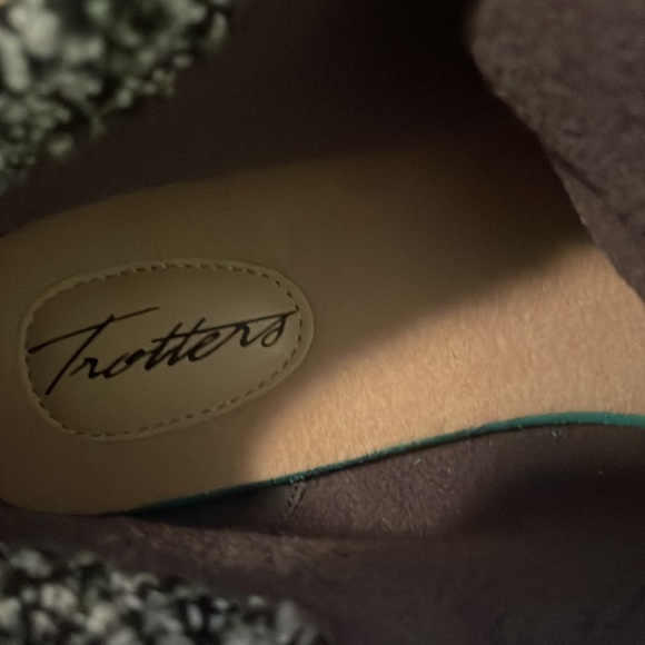 Grey Booties - Picture 4 of 6